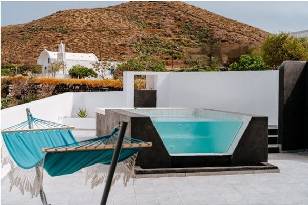 Dream villa 2 minutes walk from the red beach<br /><br /><b>The space</b><br />T  Red Rock home w private mini pool Cycladic home vacation rental 24766102