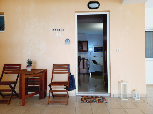 2 rooms studio with its own entrance to the patio area of an apartment buildin Chania, Greece studio98 Entire condo vacation rental 617195416226828779