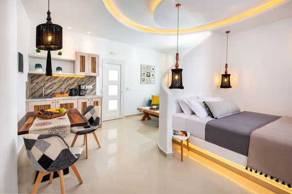 The incredible JUNIOR SUITE is perfectly designed to refresh your body and mind   Abasa Suites 