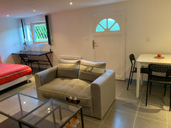 Studio indépendant attenant en contrebas à la maison des hôtes, fraîcheur nature  Studio cosy équipé refait à neuf proche Bordeaux Entire rental unit vacation rental 587381225259758114