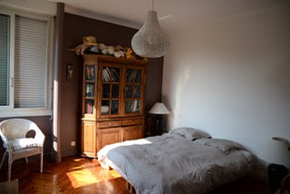 Charmante chambre de 16 m2 avec vue sur jardin fleuri. Grand lit 160 x 200. Pessac, France Grande chambre proche centre ville Private room in home vacation rental 6712498