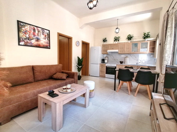 “Alex Apartment” is a fully renovated apartment which is located in the center o Heraklion, Greece 