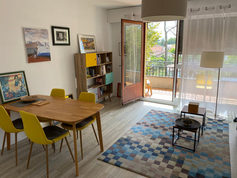 Grand T2 (56 m2) plus Balcon (14m2), orienté plein Sud, troisième étage. Très be Cestas, France T2, Lumineux, spacieux, près du tram et de la gare Entire condo vacation rental 41428546