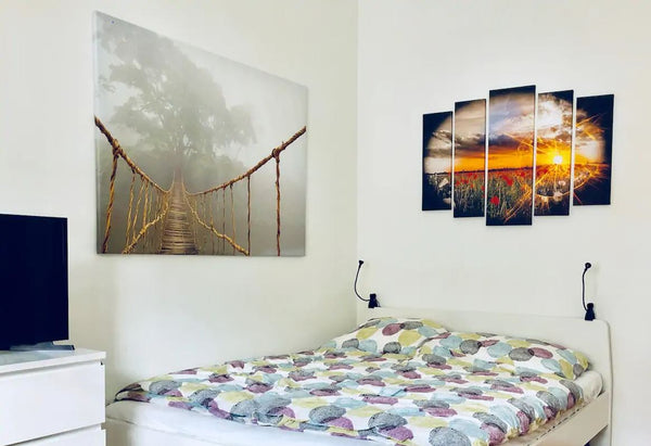 x) classical victorian building with 3 meter high ceilings in a very quiet side   D30 City Apartment close to city center Entire rental unit vacation rental 52888214