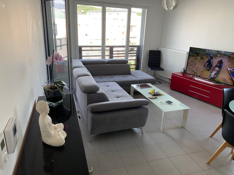 Situé dans une résidence récente. 3ème et dernier étage. Aucune nuisance sonore.  appartement cosy proche bordeaux Entire condo vacation rental 39829435