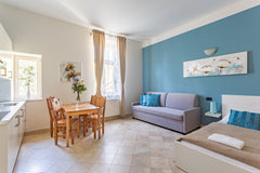 This clean,brigh and comfortable Apartment 7 minutes walk from Wenzel Square off Prague, Czechia COSY STUDIO IN CENTRE, 7 minutes WENZEL SQ, A12 Entire rental unit vacation rental 13255969