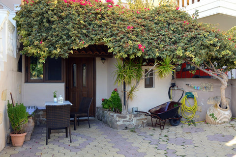 Apartement is in a quiet neighborhood near of the center of chania(15 min.by foo Chania, Greece Estrella Mamouth studios  Elyssos Entire place vacation rental 19368613