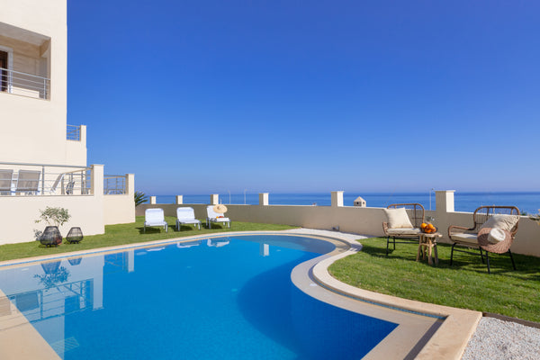 Sky Hill - Holiday Apartments is a complex of Sea View apartments situated in Sf Rethimnon, Greece Sky Hill - 