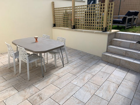 Maison de ville située sur le haut cenon tout proche Bordeaux et proche de tout  Villenave-d'Ornon, France Agréable maison de ville, 110M2 proche de Bordeaux Entire townhouse vacation rental 619182084635033928