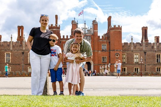 Kid Friendly Hampton Court Palace Tour in London with Blue Badge Guide  Private Tours and Travel Guide Europe London CITY London Destination Tour