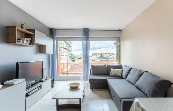Located a few minutes from the Place de la Victoire, you will enjoy all the comf  GuestReady - Ground floor apartment Entire rental unit vacation rental 51103818