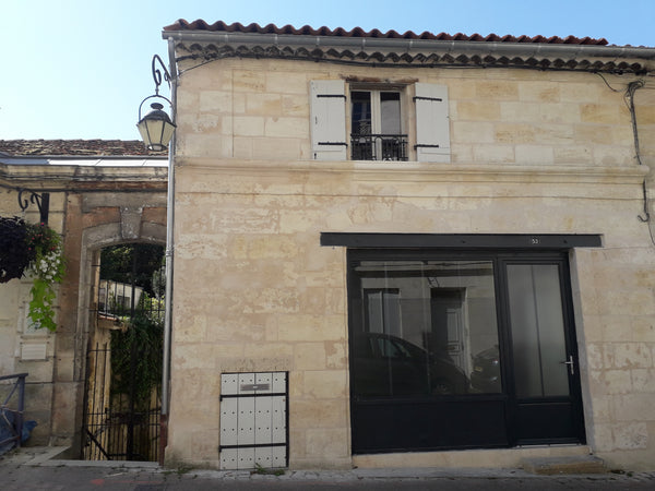 Studio de 25 m² situé au 1er étage de cette maison du 17ème siècle du quartier h Artigues-près-Bordeaux, France Lormont 