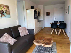 Genieße das einfache Leben in dieser ruhigen und zentral gelegenen Unterkunft. <  Pyramide Balcony 1 Entire rental unit vacation rental 50847898