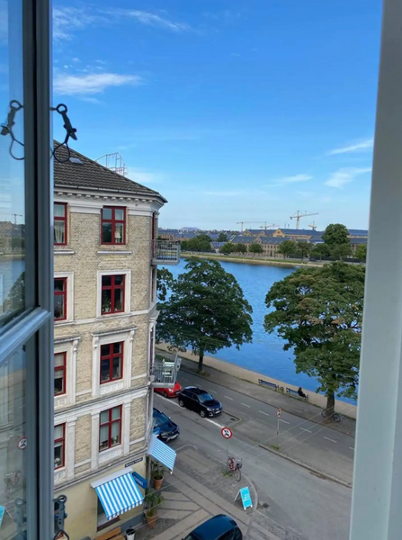 Open and bright apartment with a unique and perfect location between the urban N Copenhagen, Denmark Colourful, urban apartment. Unique Location! Entire condo vacation rental 705034554895705832