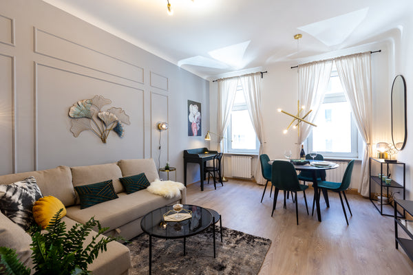 This is a sunny and cosy apartment in a central location of Vienna, a few minute Vienna, Austria 6 min to Opera ☆☆ Free Cancellation ☆☆ Entire condo vacation rental 50112259