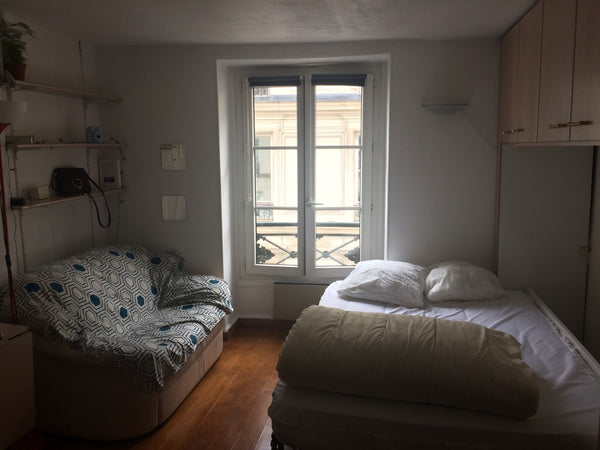 En plein coeur du 8e arrondissement, à deux minutes à pieds de la gare Saint-Laz Rennes, France Studio coeur 8e Entire rental unit vacation rental 24723313