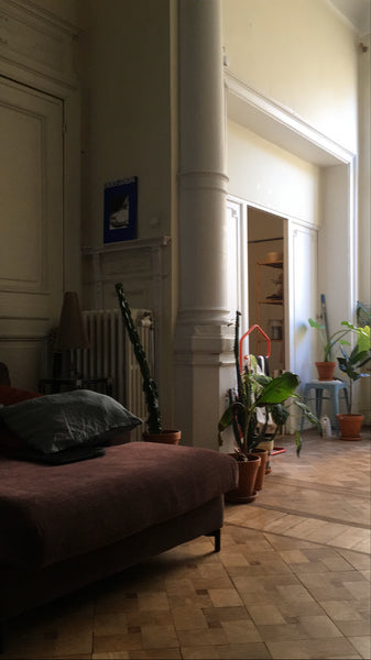 Je mets en location une petite chambre de bonne avec toilettes (wc et lavabo) et Brussels, Belgium Chambre privée avec toilettes et entrée privée Private room in rental unit vacation rental 53273487