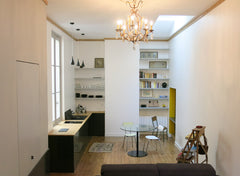 In the heart of Bordeaux, in a beautiful building 18th, the apartment is decorat Bordeaux, France Charming apartment Bordeaux Center Entire rental unit vacation rental 6669456