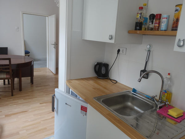 The metrostation  -U1 / Hauptbahnhof- is just in the next house. Main station in  Perfect location & super quiet, Metro in 100m Entire rental unit vacation rental 31592980
