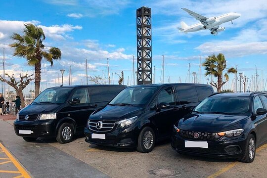 Detroit City to Detroit Airport (DTW) Departure Private Transfer  Private Tours and Travel Guide America Detroit CITY Detroit Destination Tour