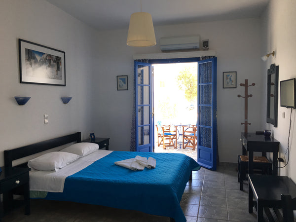 The Studio is located at the sandy beach of Agii Anargyri at Naoussa,Paros. <br  Naousa, Greece Blue Apartment with Sea View I Private room in cycladic house vacation rental 26372886