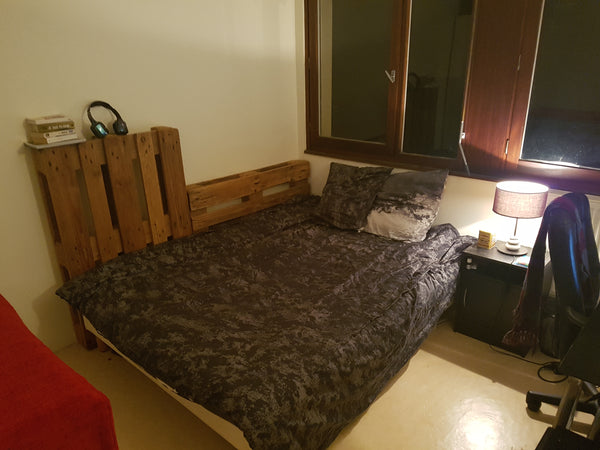 Petite chambre dans une colocation en plein cœur de Bordeaux.<br /><br />Emplace La Garenne-Colombes, France Chambre lit double, plein centre. Private room in rental unit vacation rental 21848665