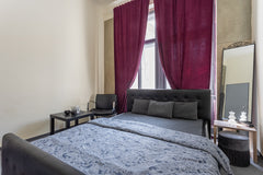 Private room in the quiet street in the down town. Apartment is close to metro &  Private room Princess in the Prague down town Private room in rental unit vacation rental 653591668584132058