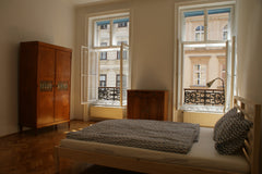 Meine Unterkunft ist in der Nähe von Rudolfsplatz. Du wirst meine Unterkunft lie Vienna, Austria Historic flat in central Vienna Entire rental unit vacation rental 13603603