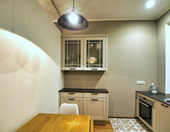 Die komplett neu renovierte barrierefreie 35m² Wohnung liegt in einer ruhigen Se Vienna, Austria Ruhige, frisch renovierte Altbauwohnung im Zentrum Entire condo vacation rental 29152166