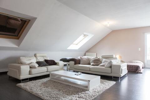 je loue le premier étage, deux chambres, une salle de bain et un grand salon équ France Appartement dans grande maison Private room in rental unit vacation rental 4809527