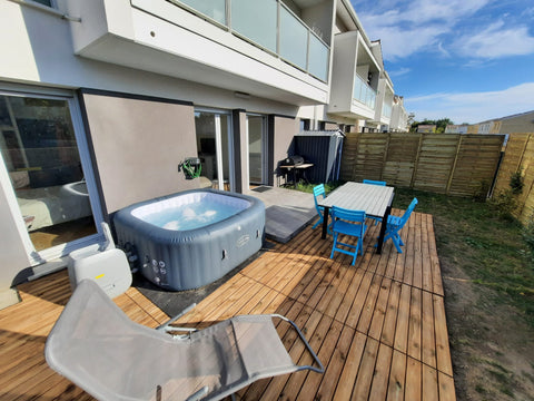 T2 de 41m² à 10mn de Bordeaux dans une résidence neuve sécurisée avec terrase et  T2 avec jardin et jacuzzi à 10mn de Bordeaux Entire condo vacation rental 558721474900482657