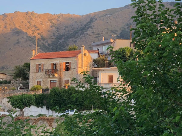Renovated with respect to the traditional architecture, Villa Stella is a centra  VILLA  STELLA : μεζονετα με τζακι Entire rental unit vacation rental 557775112137715677