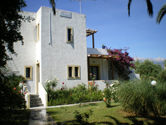 Set in Georgioupolis, less than 0.6 mi from Peristeras Beach, Irini Studios offe Greece IRINI STUDIOS few minutes walk from the beach # 3 Entire rental unit vacation rental 50263293
