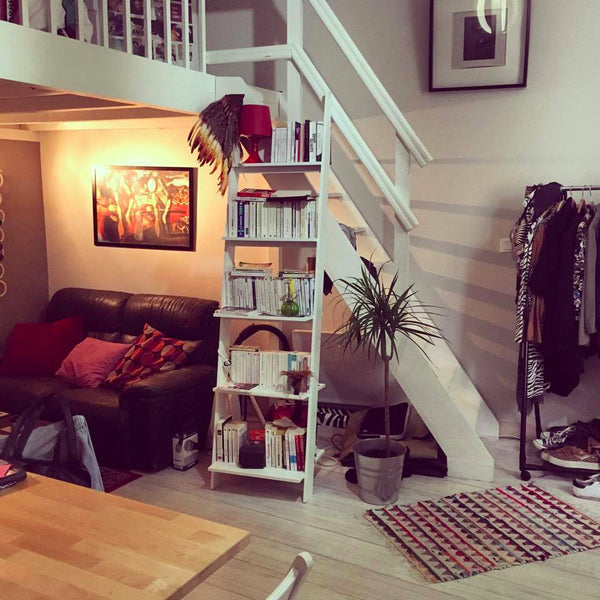 Véritable petit cocon, situé dans un quartier calme avec une agréable petite cou Nantes, France Charmant studio de 35 m2 au coeur de Bordeaux Entire rental unit vacation rental 19582110