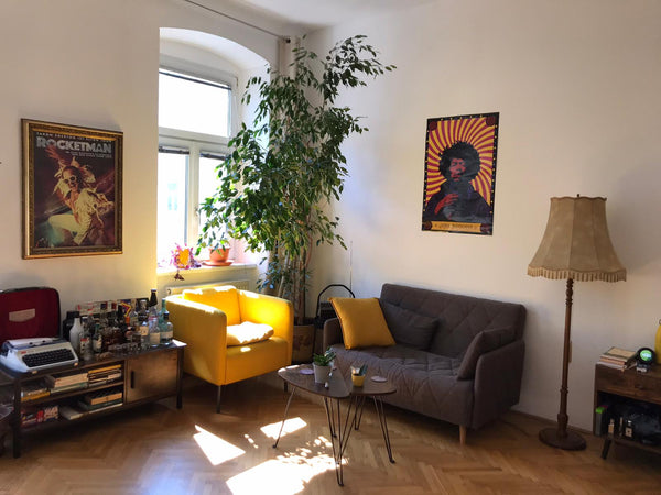 Hallo, my apartment is located in the 9th district, in Nussdorfer Strasse, a few Tel Aviv-Yafo, Israel Lovely place in the center Entire rental unit vacation rental 19480153