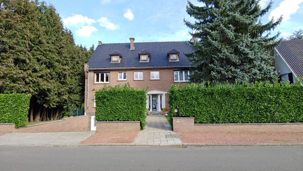 B&B  Brussels South<br />Maison familiale dans un quartier très calme au sud-oue  B&B Brussels South -1/2/3/4p Private room in home vacation rental 29524984