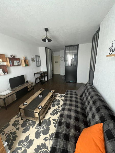 Venez vous détendre dans ce Superbe appartement avec une chambre lit 160/200 et  Bruges, France Superbe appartement à 15 min de Bordeaux centre Entire rental unit vacation rental 633180624206108389