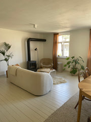 Ruim en lichtrijk appartement met één tweepersoonsbed, ingericht met design meub Ghent, Belgium Prachtig ingericht en rustig gelegen appartement Entire condo vacation rental 693151854021544211