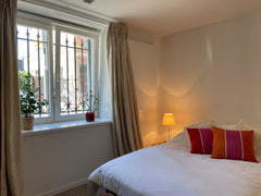 Ce logement parfaitement situé offre un accès facile à tous les sites et commodi La Hulpe, Belgium Petit studio super localisation Entire rental unit vacation rental 683828459829464973