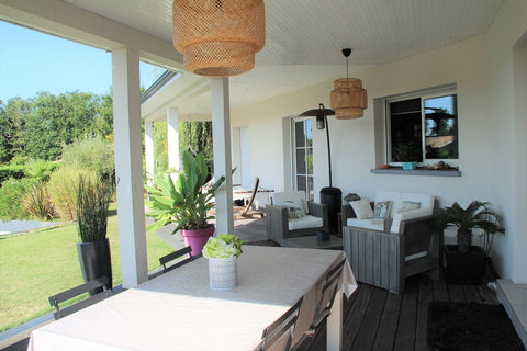 Dans un esprit  de convivialité et de détente avec sa terrasse couverte de 50 m2  Maison Familiale Piscine Bordeaux Océan Vignobles Entire home vacation rental 16792974