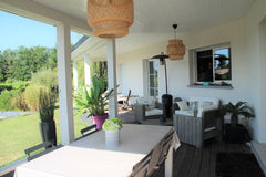 Dans un esprit  de convivialité et de détente avec sa terrasse couverte de 50 m2  Maison Familiale Piscine Bordeaux Océan Vignobles Entire home vacation rental 16792974