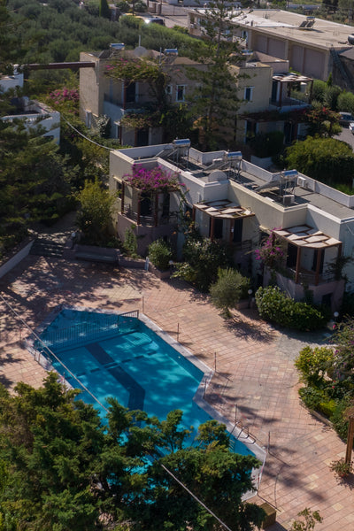 Set in an extended 7,000 sq. metre area, surrounded by olive trees and green gar  Your Memories Apartment Quad 