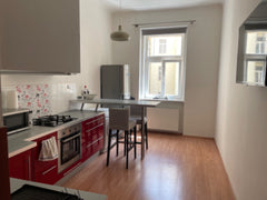 Nabízíme ubytování v hezké lokalitě Karlín. Historické centrum 10 minut tramvají Prague, Czechia Byt 1+1 v Karlíně Entire condo vacation rental 608368170633906676
