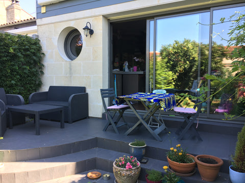 Jolie maison de 120 m2 près du centre ville de Bordeaux située dans un quartier  Bordeaux, France Echoppe bordelaise rénovée près du centre-ville Entire home vacation rental 19082271