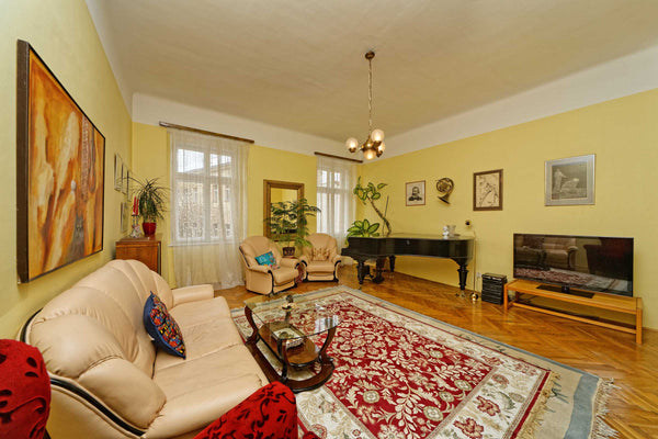 The apartment is situated in a quiet street Ostrovni, located in the centre of P Hlavní město Praha, Czechia Apartment Ostrovni Entire rental unit vacation rental 11678567