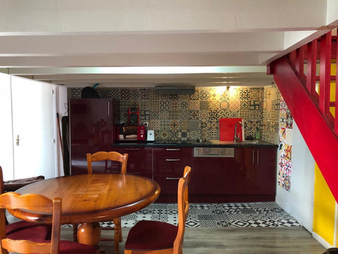 Appartement devise centre-ville offers accommodation in Bordeaux, 200 m from Pla  Devise appartement en centre-ville Entire rental unit vacation rental 50253272