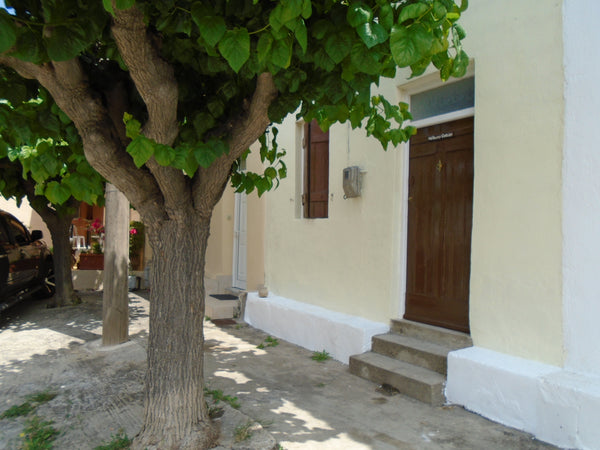 Delightfully situated in the old village of Nea Magnisia you will find this perf  Beautiful Cottage Situated In The Heart Of Crete Entire cottage vacation rental 47299233