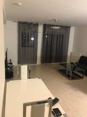 Appartement dans une résidence ,100 mètres accès bus de ville .300 mètres de la  Bordeaux, France Canapé lit Shared room in bed and breakfast vacation rental 39647460