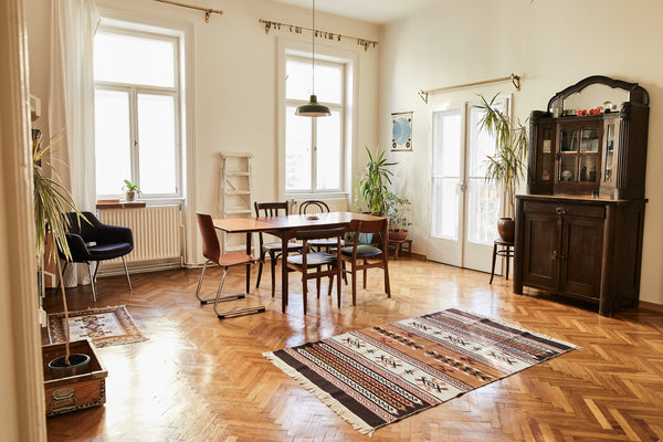Very quiet, right next to the Sternwartepark and Türkenschanzpark. Tram lines ri Vienna, Austria Vintage Vienna Entire rental unit vacation rental 30520780