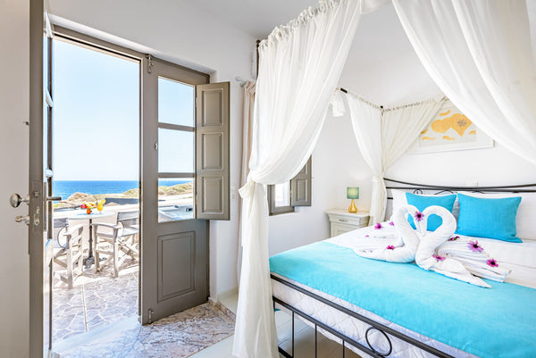 Honeymoon Suite with Indoor Hydromassage its 40sq.m. is located on the upper flo Thera, Greece Honeymoon Suite with Indoor Hydromassage & Sea View (2 pax) Room in boutique hotel vacation rental 10534733